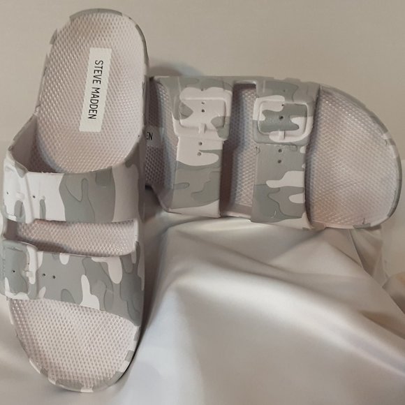 "STEVE MADDEN" ADJUSTABLE DOUBLE BUCKLE SLIP-ON SANDLES - Picture 2 of 14